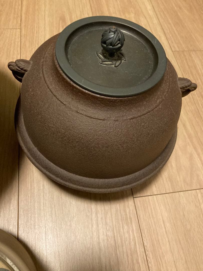 小*梅様 鋳鉄製 茶釜 蓋付き　衝立付き