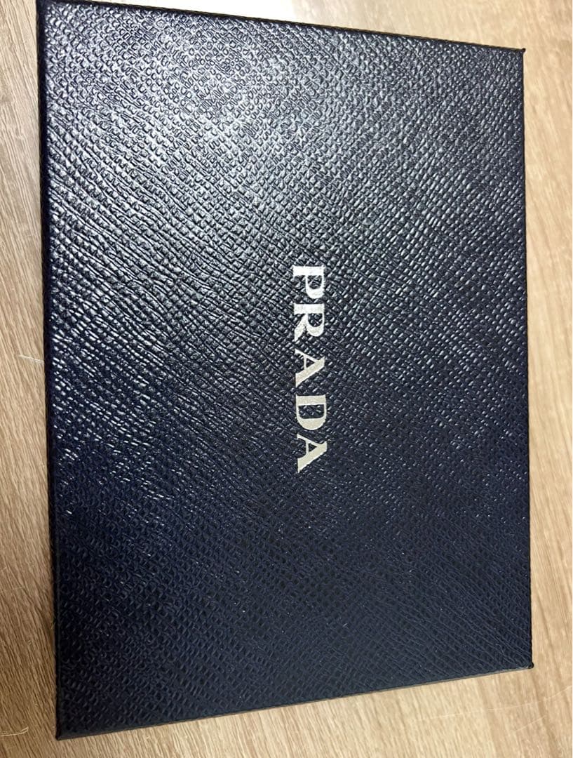 財布 PRADA