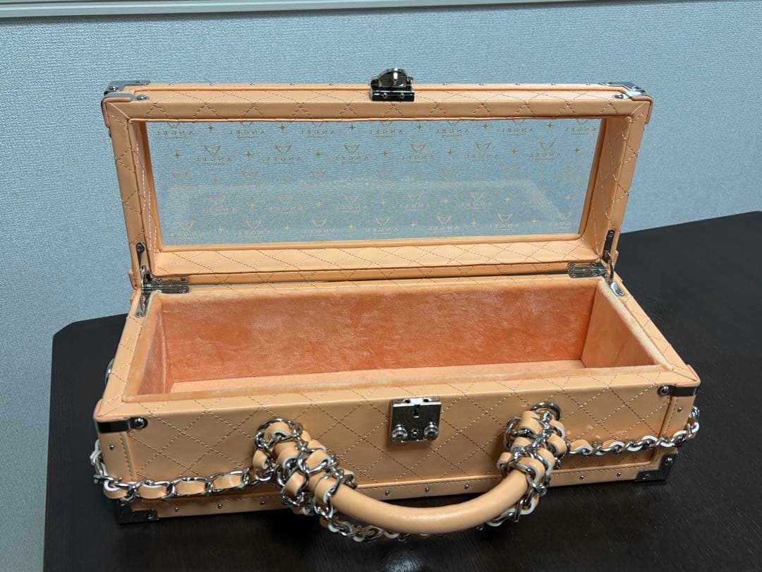 エンジェル　シャンパン　ドゥミセックロゼ　空箱