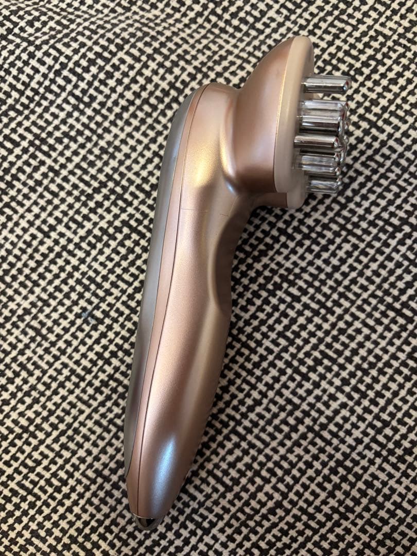 direia ZERU 美顔器 EMS機能付き　ディレイア　ゼル