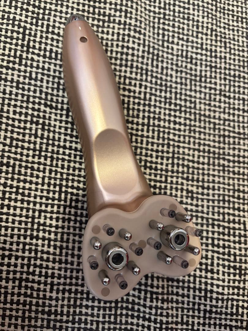 direia ZERU 美顔器 EMS機能付き　ディレイア　ゼル