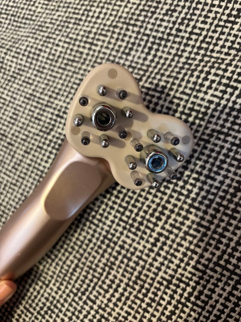 direia ZERU 美顔器 EMS機能付き　ディレイア　ゼル