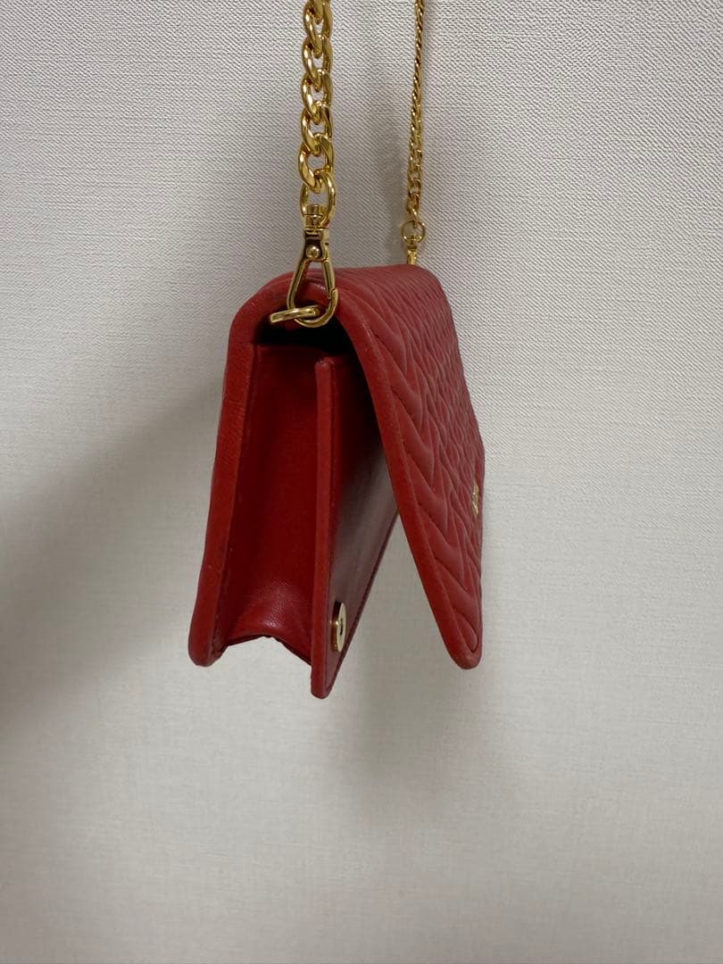 miumiu チェーンショルダーバッグ　赤　中古