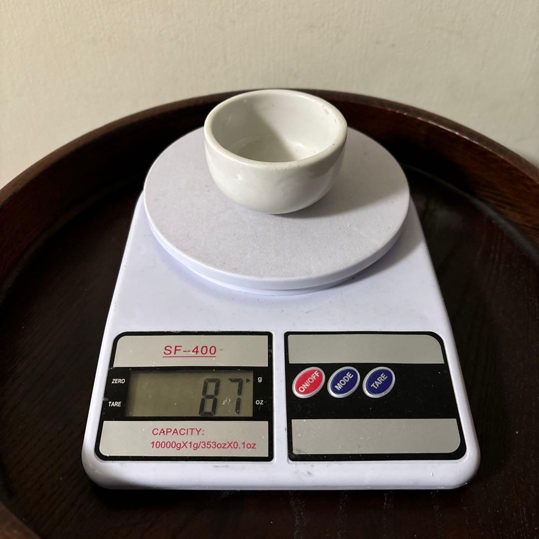 李朝　日帝時代　白磁ぐい呑み　筒盃　骨董　アンティーク　秦秀雄　白洲正子