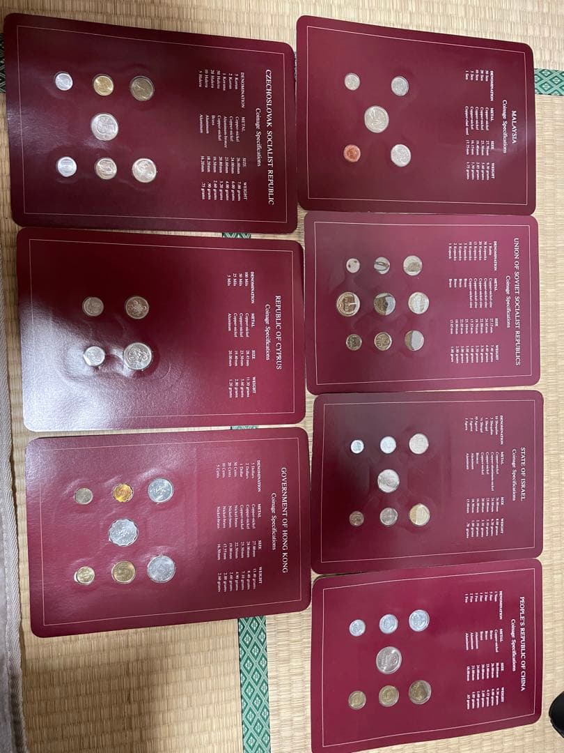 ひ*り様 coin sets of all nations 　４４枚