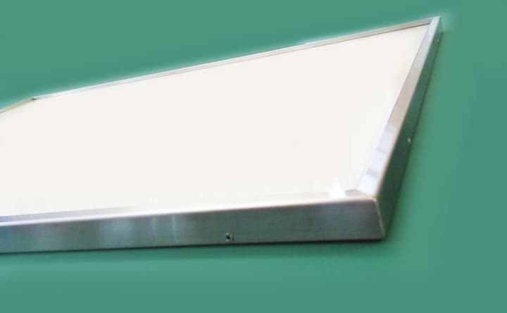 掲示板　105ｃｍ×75ｃｍ