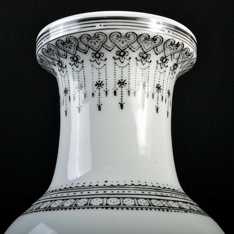 中国　中国景徳鎮製　粉彩　漢詩孔雀牡丹文瓶　V　R4333