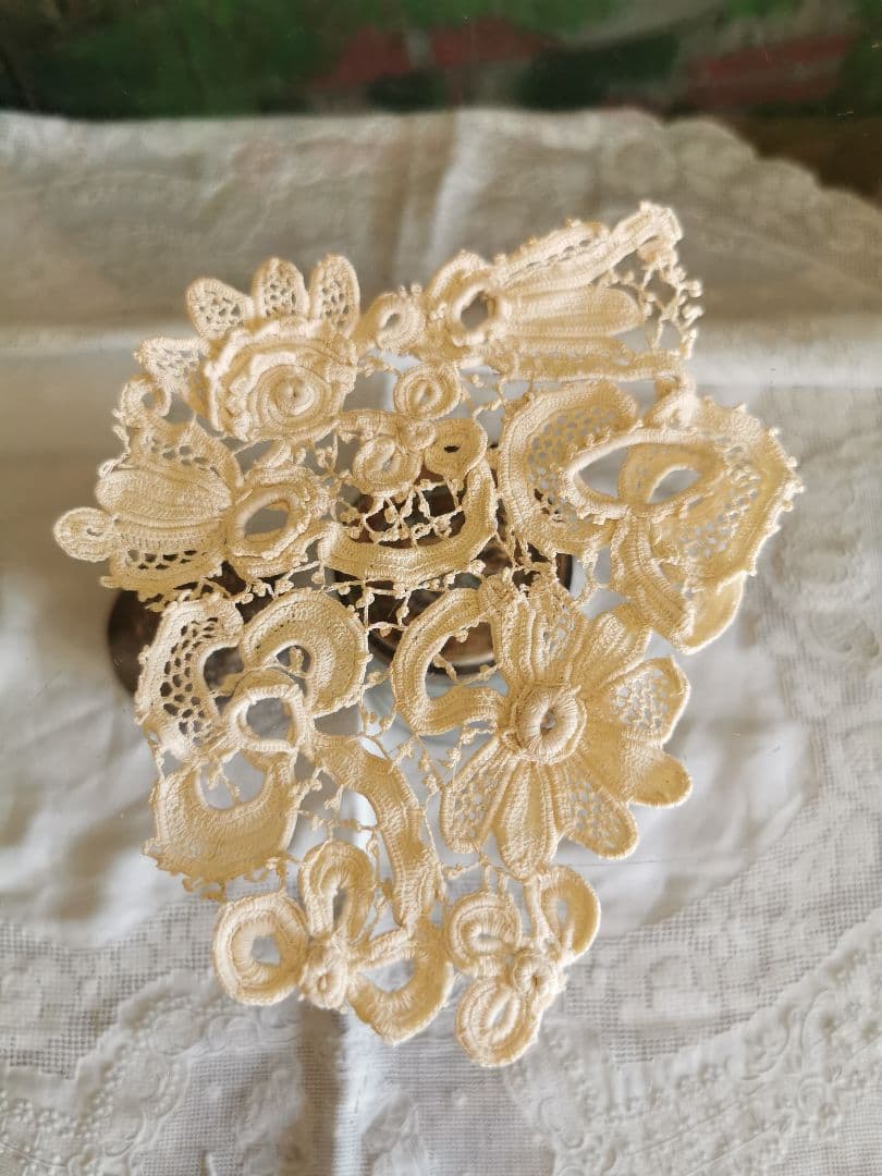 アンティーク アイリッシュクロシェレース 多層パンジー向日葵三つ葉 手編ドイリー