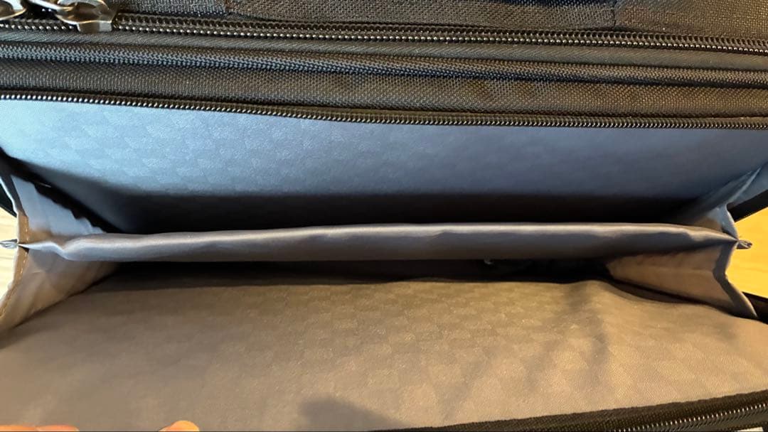 2回のみ使用　サムソナイト キャリー　モバイルオフィス ビジネス 機内持ち込み