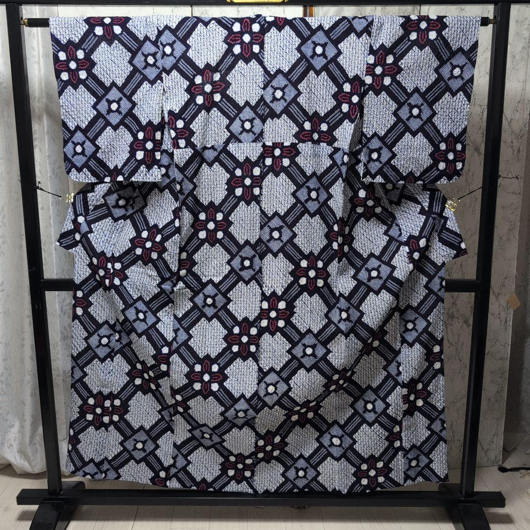 濱文子様ご購入高級有松絞り　肩当て居敷き当て付き　一部しつけ糸有り美品