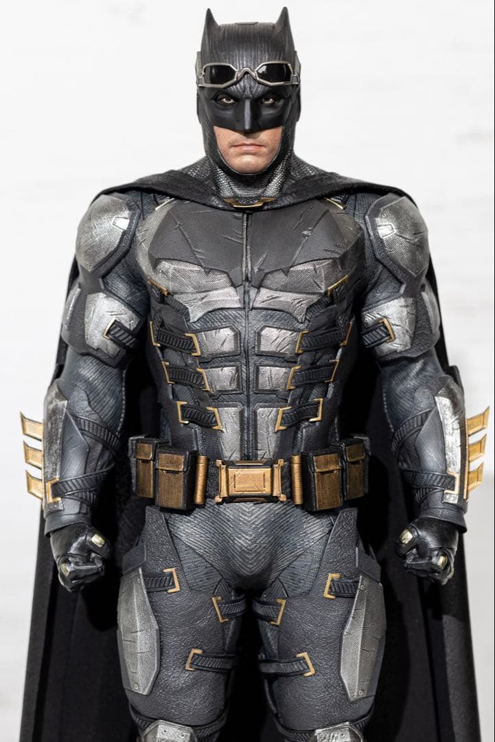 ホットトイズ バットマン タクティカルスーツ ジャスティスリーグ フィギュア