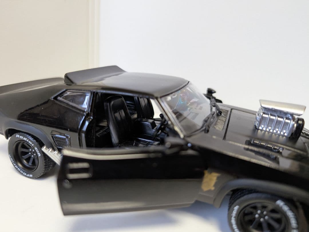 ミニカー GREEN LIGHT 1/24 Ford Falcon XB MADMAX