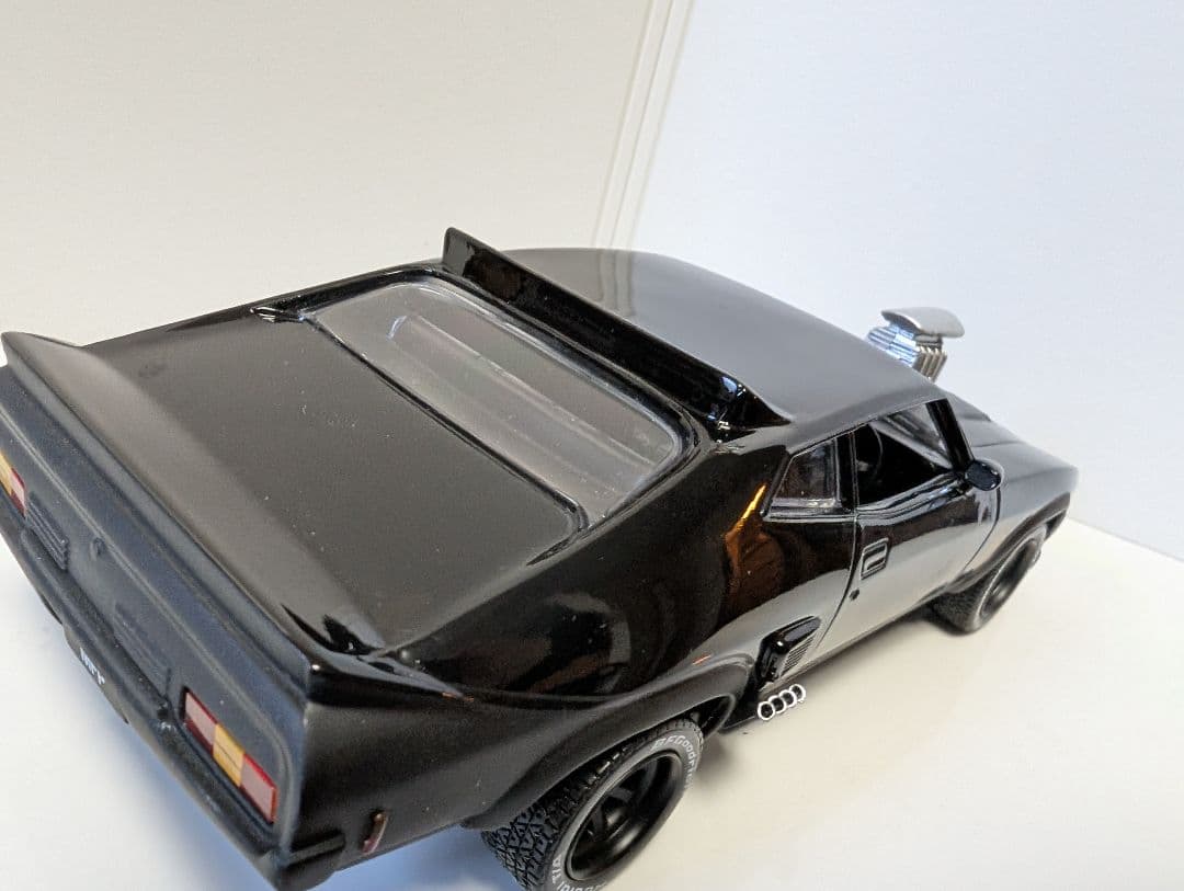 ミニカー GREEN LIGHT 1/24 Ford Falcon XB MADMAX