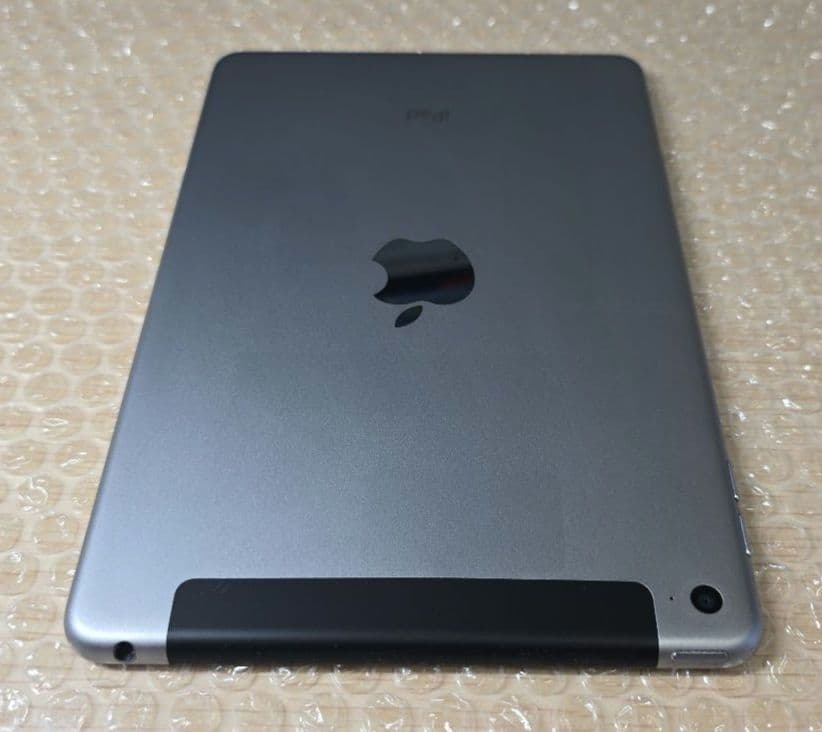 m*_様 比較的美品◼️iPad mini 4◼️128GB◼️バッテリー極良品