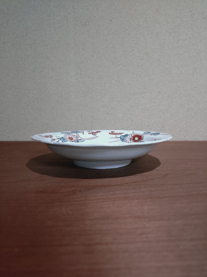 古伊万里 色絵 草花紋 輪花小皿