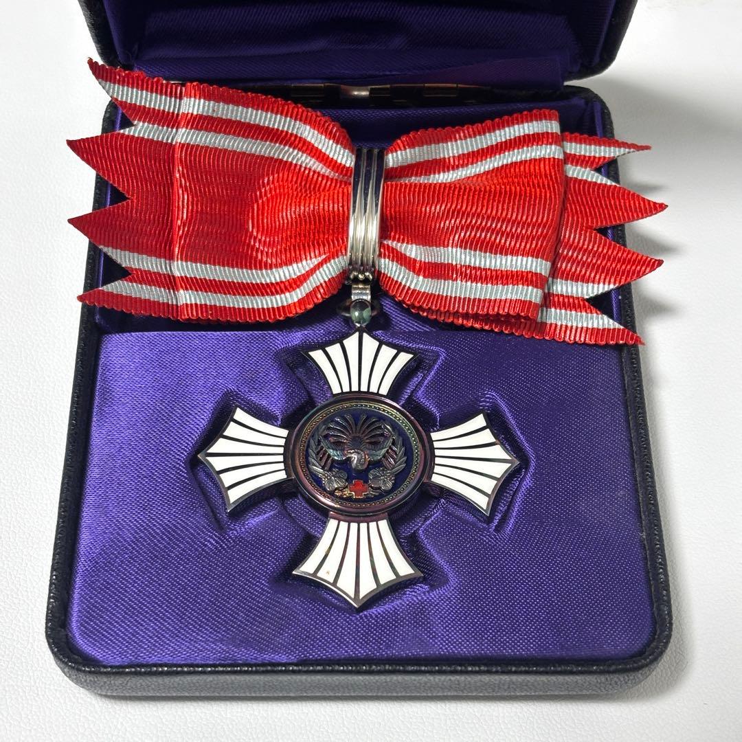 日本赤十字社勲章　金色有功章