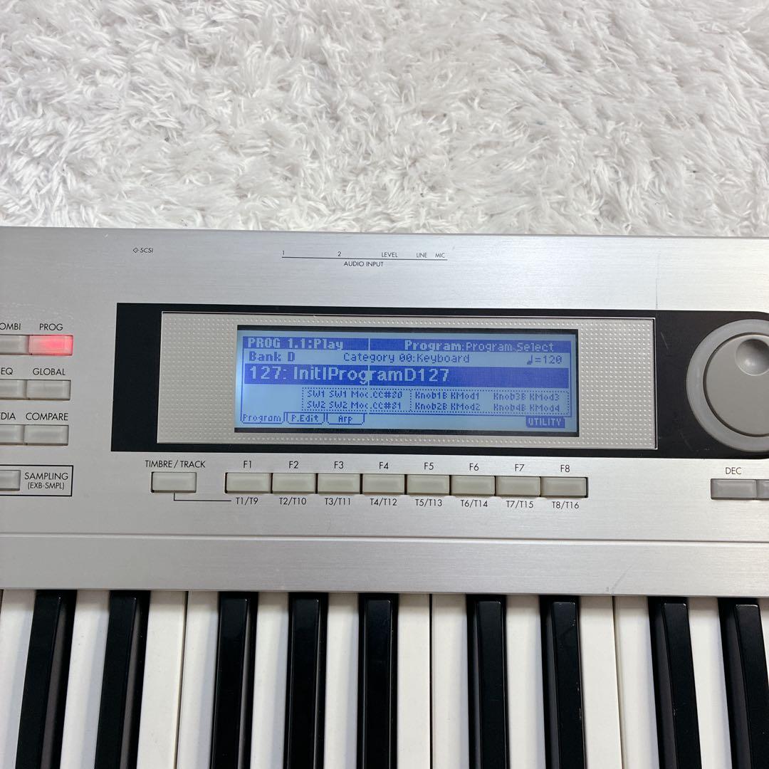 【美品】KORG TRITON Le76 シンセサイザー 76鍵 音楽