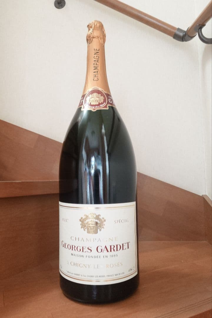 シャンパン6リットルボトル