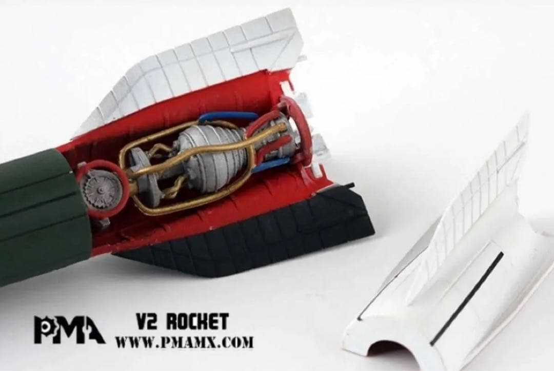 A）PMA製 WWⅡ ドイツ軍V2ロケット弾道ミサイル　1/72 完成品模型