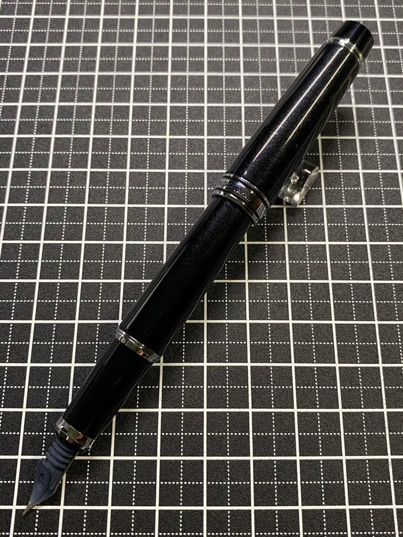 PILOT STELLA 90s Jet-black 万年筆　字幅F