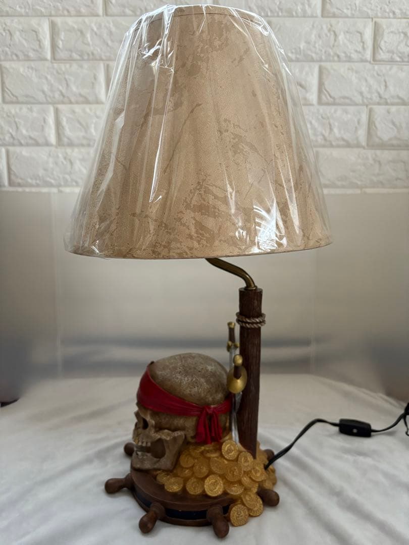 ディズニーストア パイレーツ・オブ・カリビアン フロアライト ランプスタンド