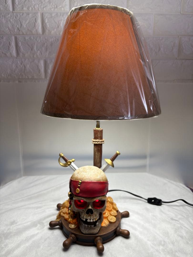 ディズニーストア パイレーツ・オブ・カリビアン フロアライト ランプスタンド