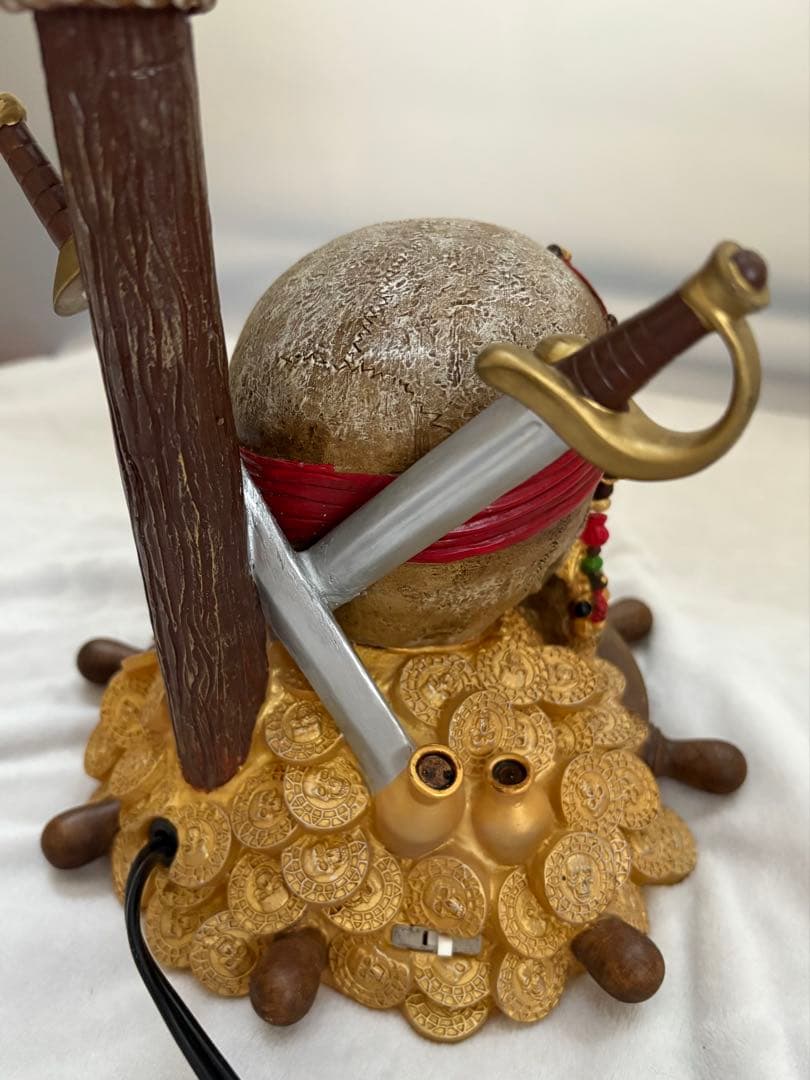 ディズニーストア パイレーツ・オブ・カリビアン フロアライト ランプスタンド