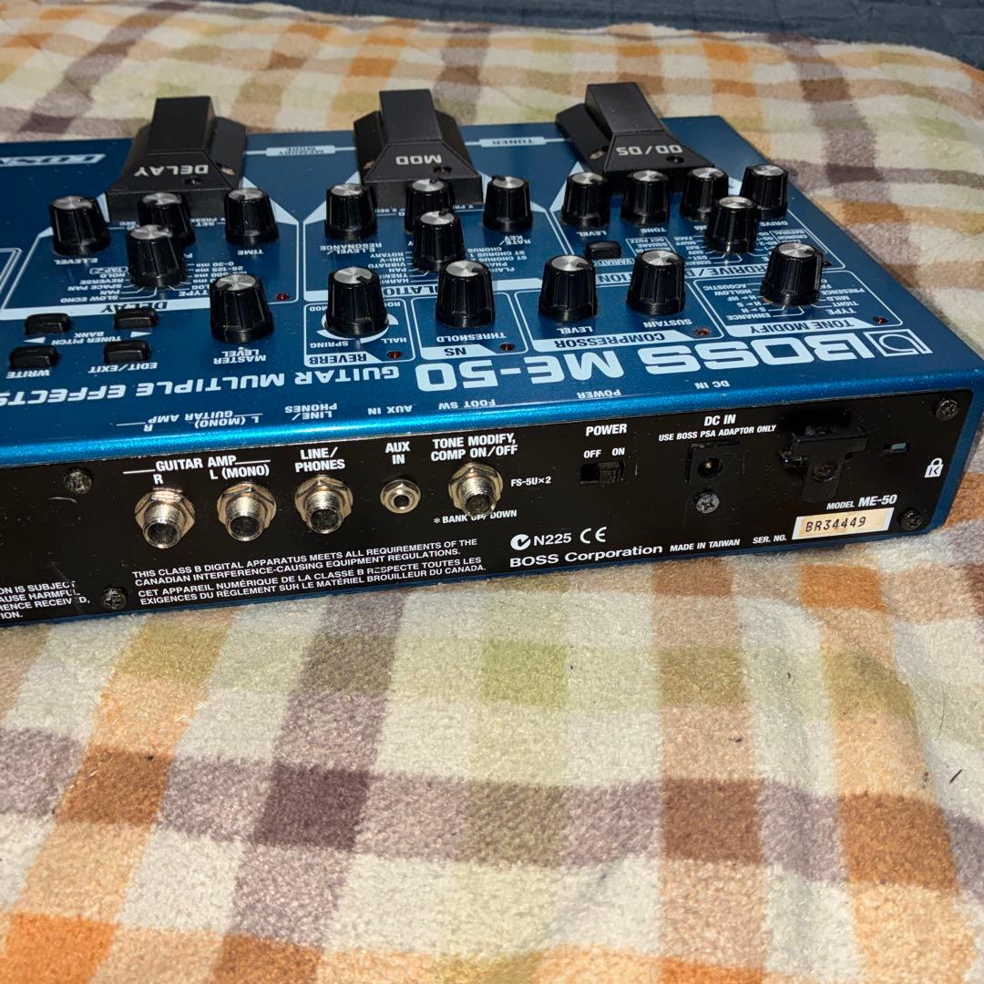 完動品　BOSS ME-50 マルチエフェクター