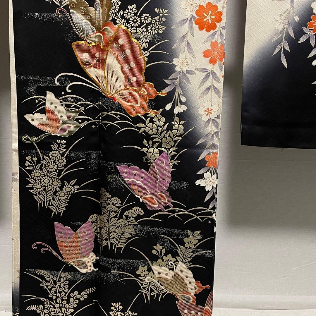 D771 振袖　蝶々　金駒刺繍　枝垂れ桜　正絹　着物　袷　極美品