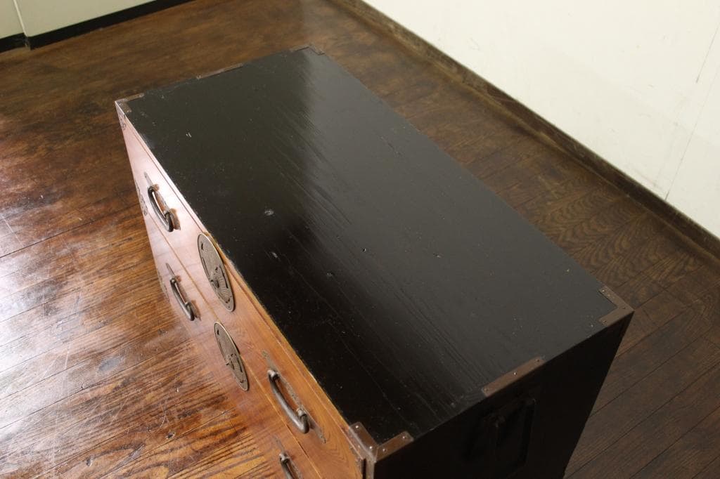 欅共縁！蝶覆輪！時代箪笥・二段！和家具サイドボード古家具和モダンローチェスト古布