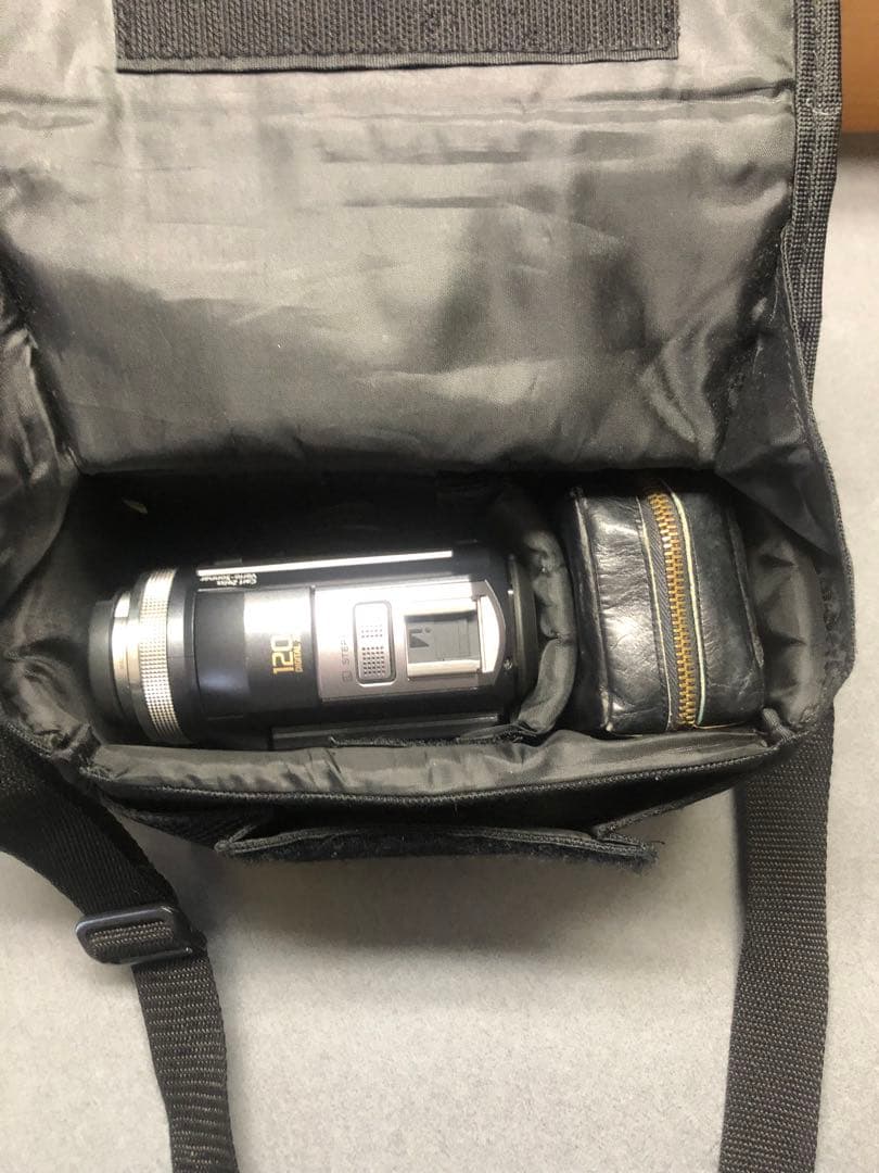 ⭐︎希少⭐︎SONY DCR-PC300 ハンディカムビデオカメラ　中古美品