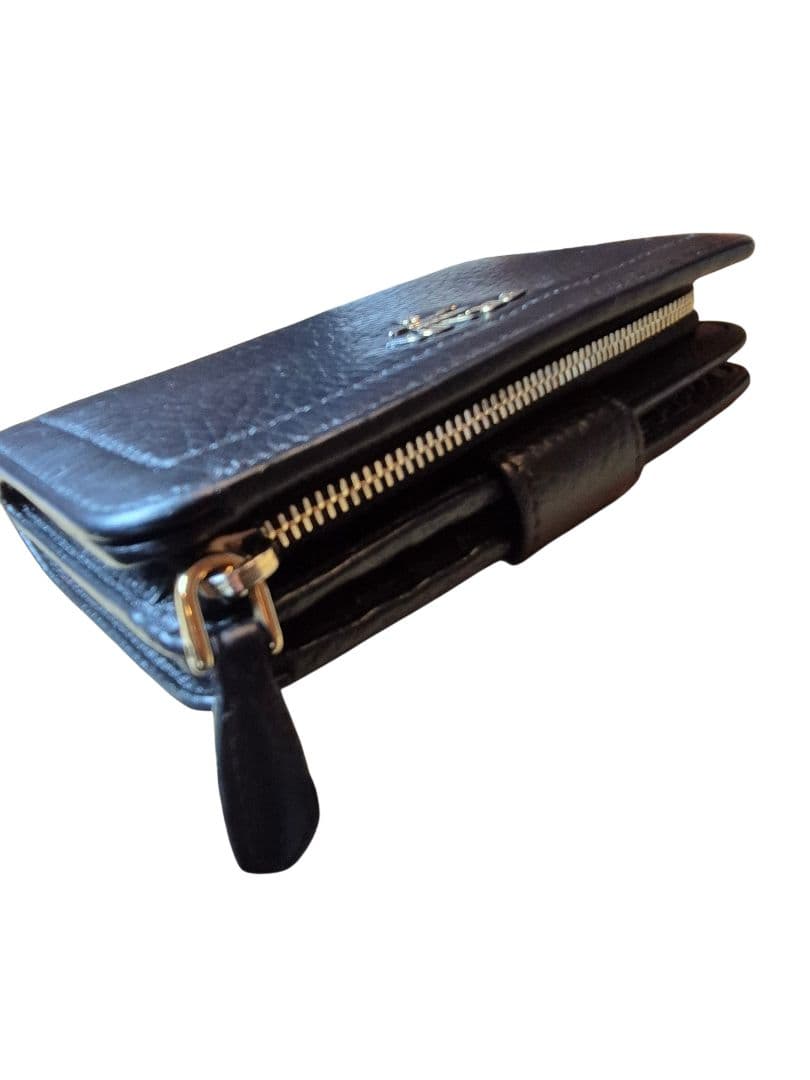 ＰＲＡＤＡ　プラダ　サフィアーノ　二つ折り財布　L字ファスナー　ブラック