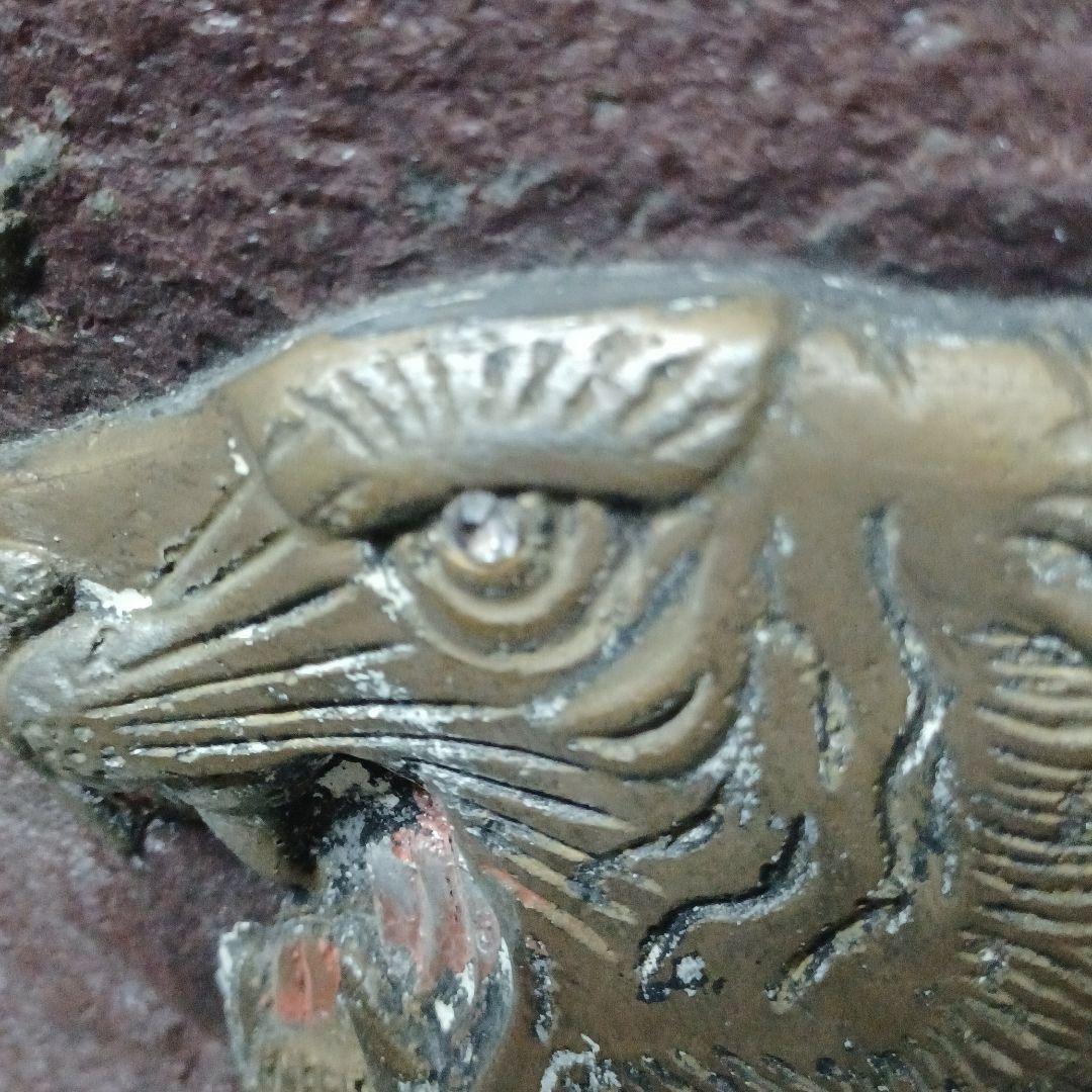 虎と龍の置物　　土台付き