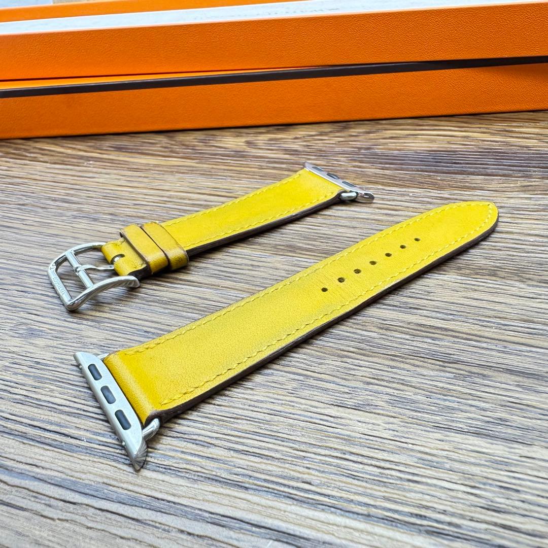 2506 Apple Watch エルメス　イエロー　ジョーヌ　黄色　レザー
