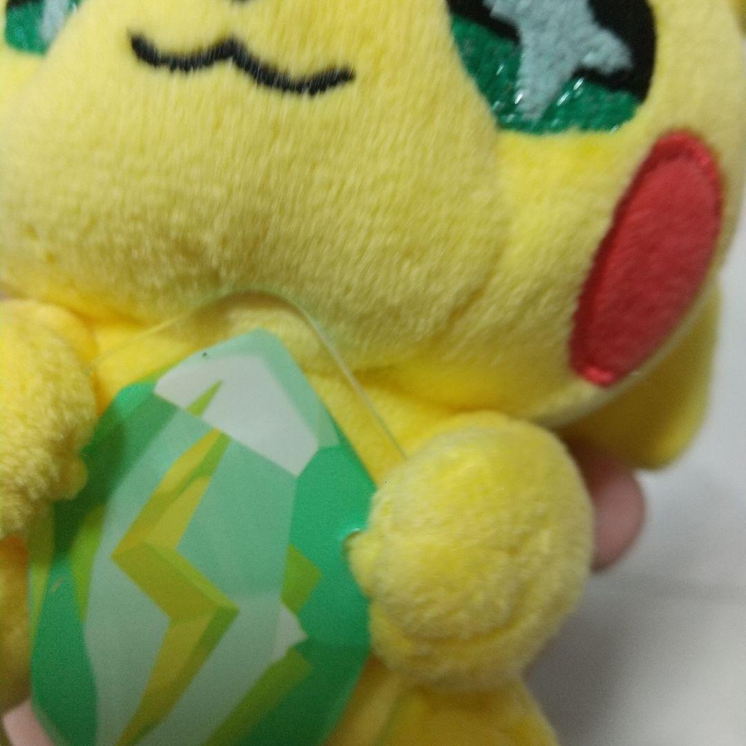 新品　ピカチュウ　しんかのいし　マスコット