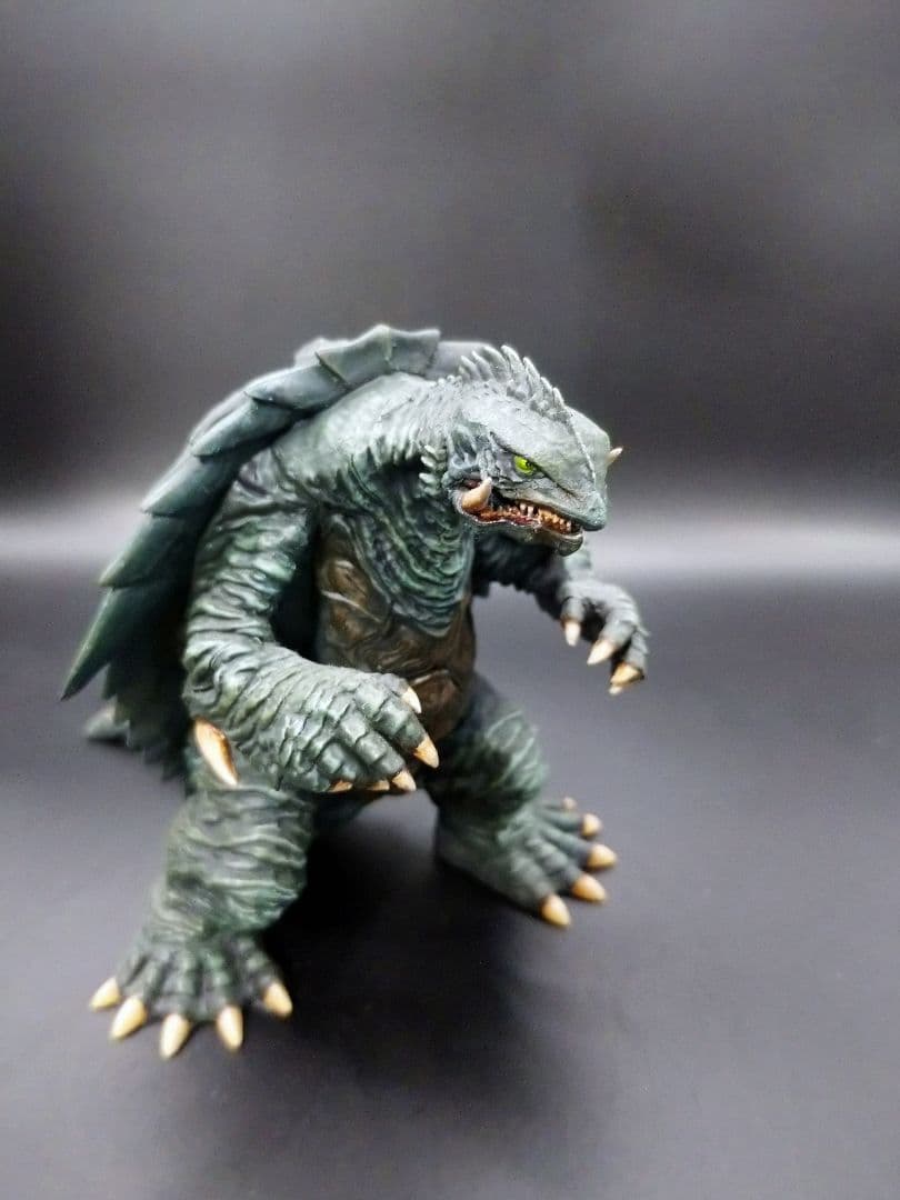 【塗装済完成品】X-PLUS ＧⅢ ガメラ 1999 1/700スケール