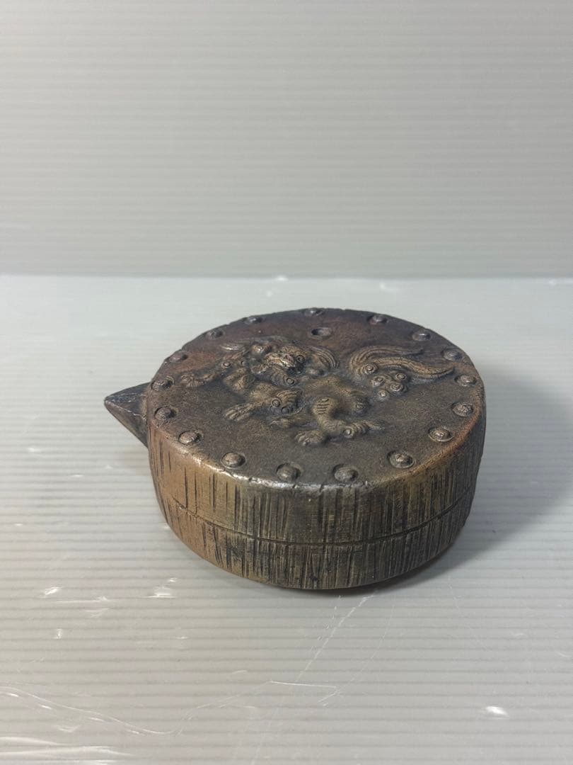 2650 文房四宝書道具　備前焼　唐獅子文　水滴