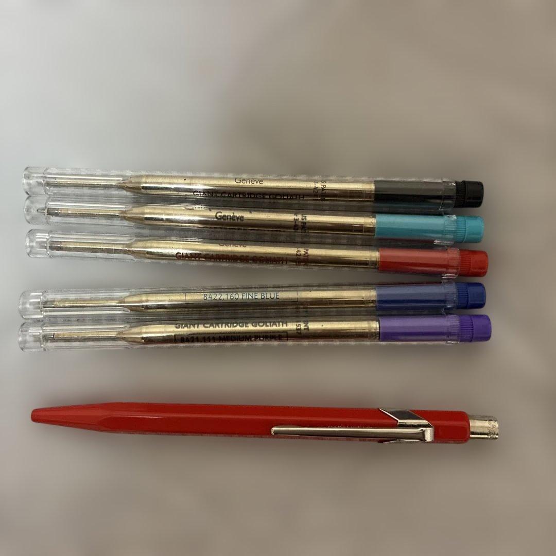 CARAN D'ACHEカランダッシュ　ボールペン 赤　　替え芯付き