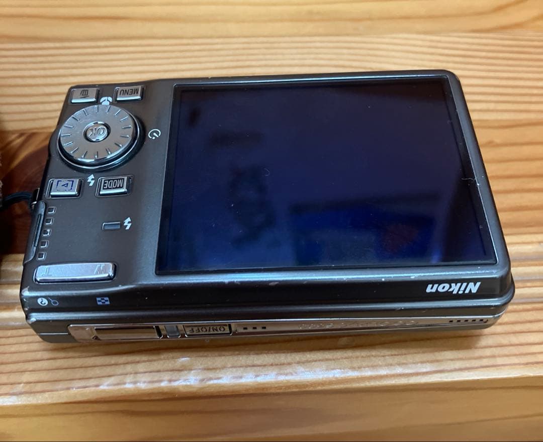 Nikon COOLPIX S600 コンパクトデジタルカメラ