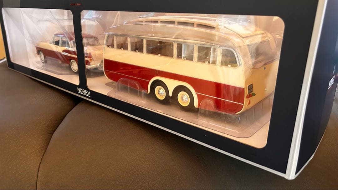 お値下げ！フォード シムカ ヴデット 1958 & Henon トレーラーハウス