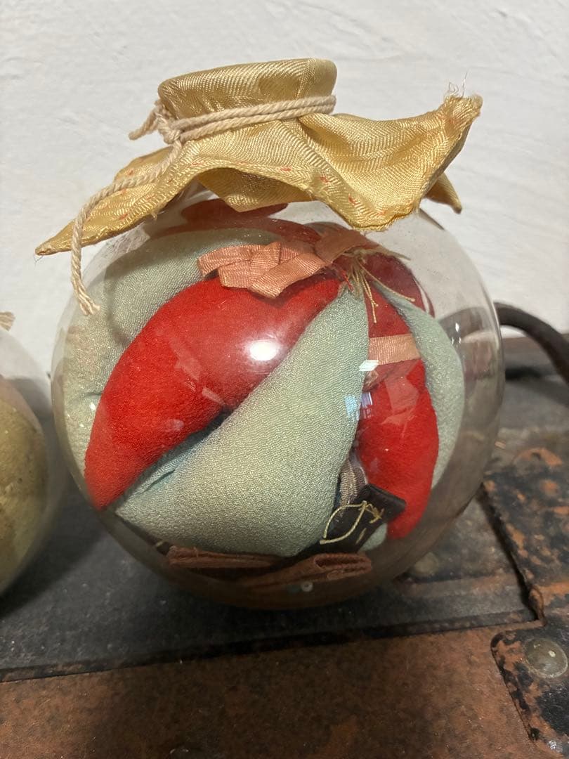 アンティークレトロガラス瓶入り 市松人形サルボボ手毬