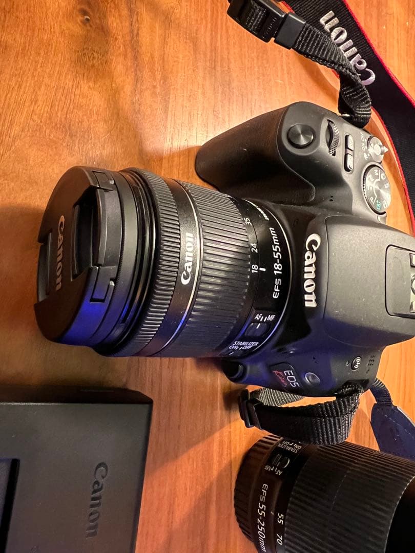 Canon EOS Kiss X9 デジタル一眼レフカメラ ダブルズームキット