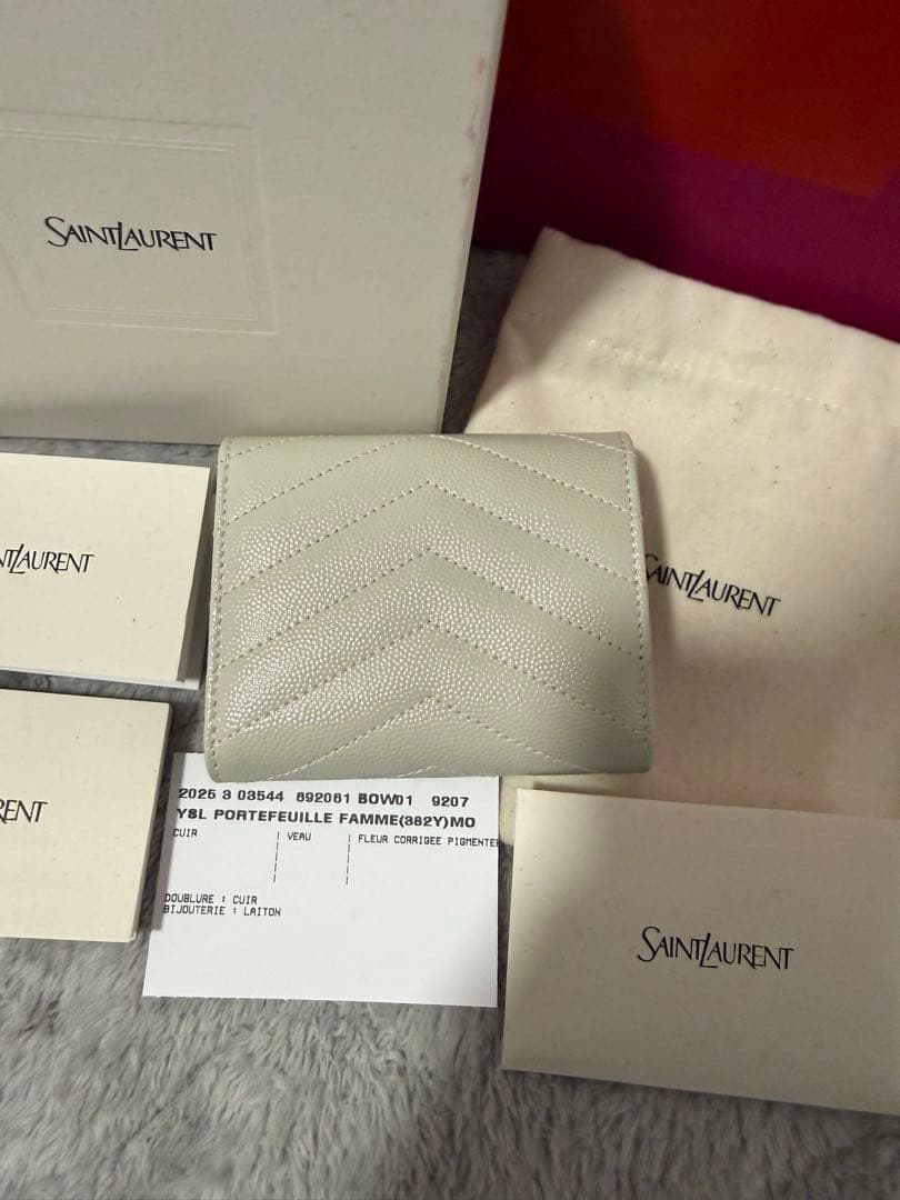【新品】　サンローラン財布‼️