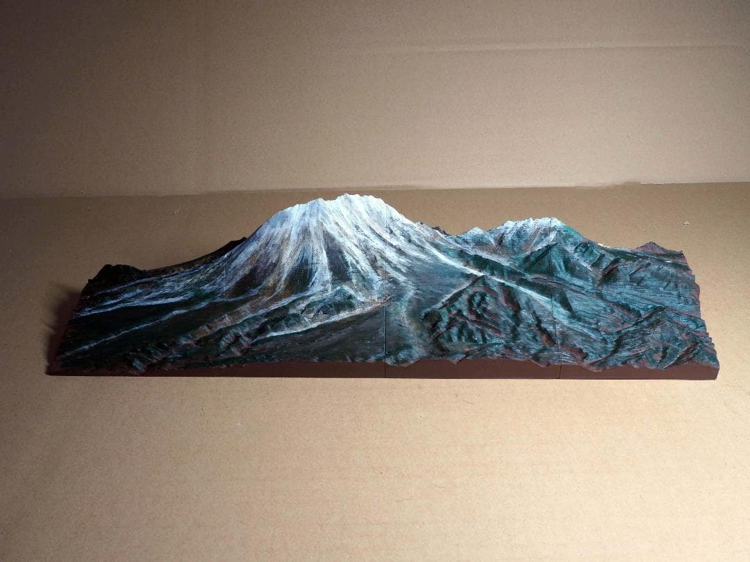 鉄道ジオラマ背景用山岳模型　　伯備線　伯耆大山　鉄道レイアウトの背景に最適