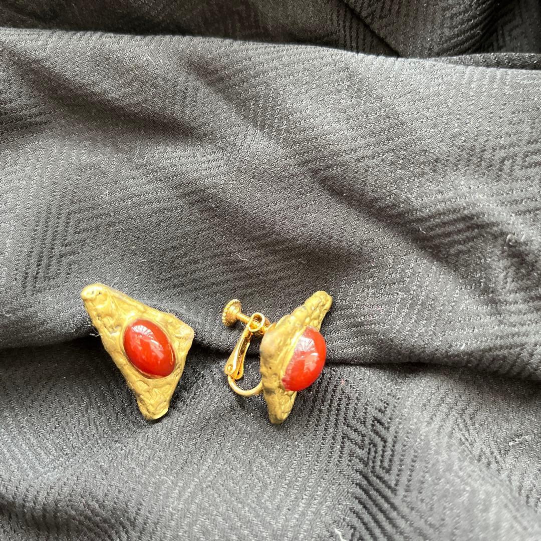 日本画　横22㎝、縦28.５㎝