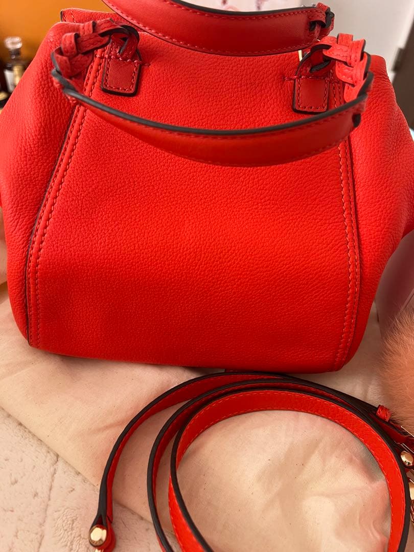 TORY BURCH 赤 ハンドバッグ