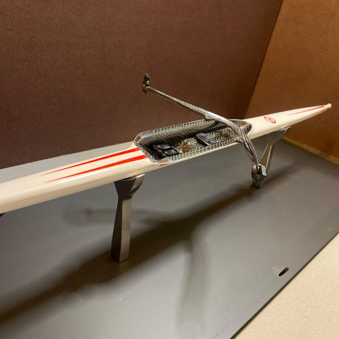 レーシング　手漕ぎボート　模型