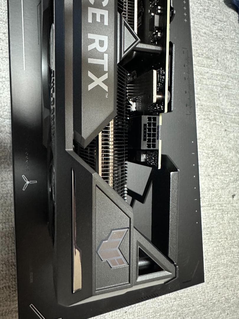 グラフィックボード・グラボ・ビデオカード ASUS TUF GeForce RTX 4070 Ti OC