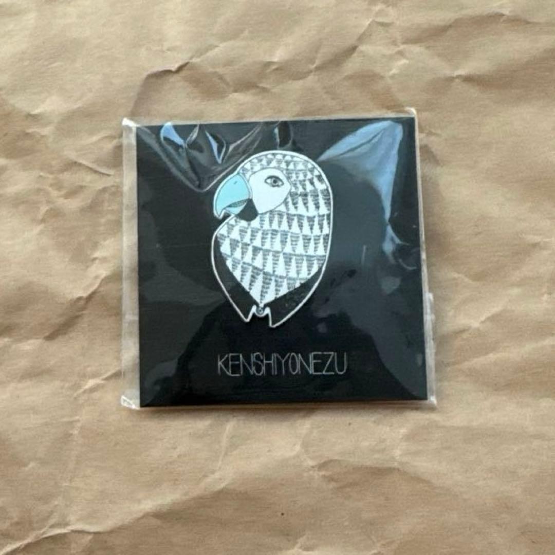 米津玄師 オウム ピンバッジ