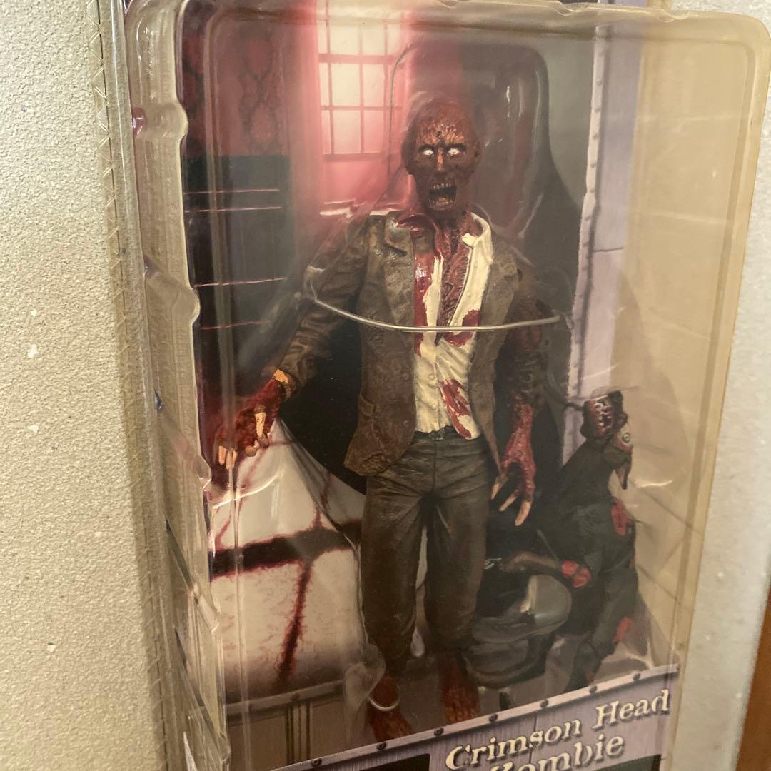 NECA バイオハザード　ゾンビ　ゾンビ犬